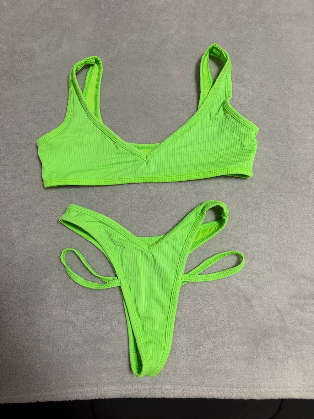 Oh Polly Neon Green Ribbed V‑Neck Bikini Set